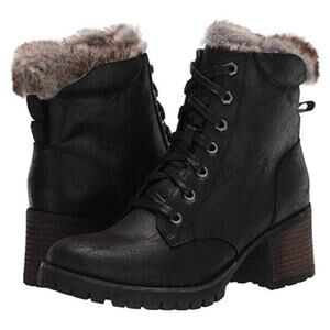 Steve Madden Lace Up Comfort Boots